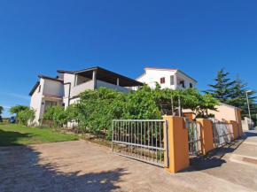 Apartments Jan 325, Banjole